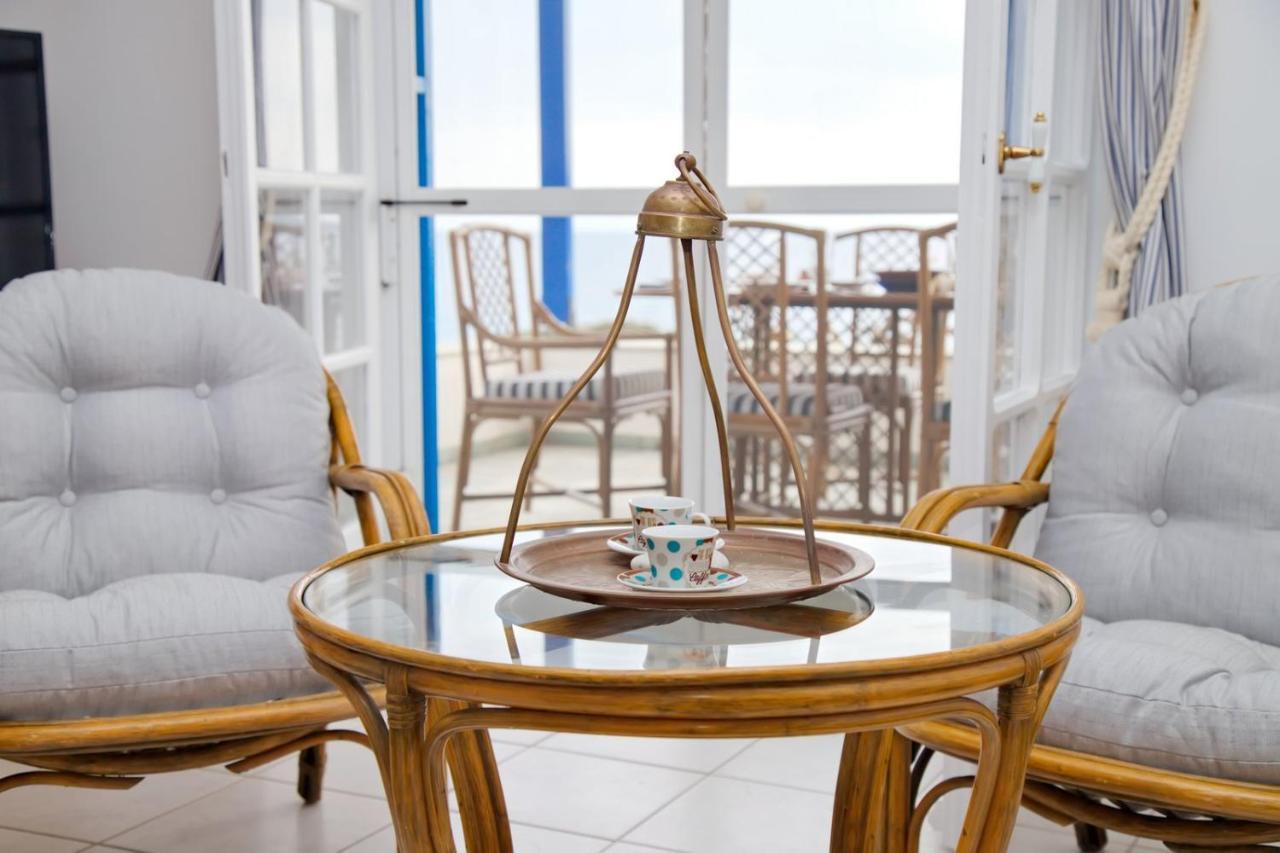 Aroura Homes 4Br Beachfront Villa Spétses Exteriér fotografie